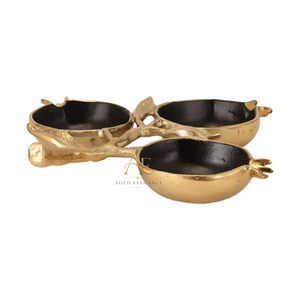 Plateau de service de luxe en métal doré en forme de grenade à trois compartiments pour collations, fruits secs, décoration de table et de maison - Product Image 1