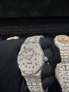 Montre de luxe Hip Hop à mouvement automatique en acier inoxydable avec moissanite VVS1 Bussdown Iced Out pour hommes avec boîte - Product Image 4