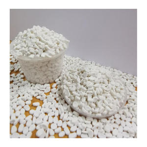 Meilleur prix, produit phare : Granulés de carbonate de calcium (masterbatch) en forme de remplissage, couleur blanc naturel, matière première pour bidons. - Product Image 2