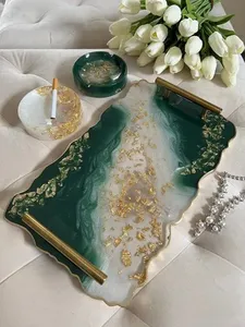 Plateau rectangulaire en résine avec poignée pour servir le petit-déjeuner, les boissons, les collations, élégant et moderne, accessoires décoratifs pour la cuisine et la salle à manger - Product Image 1