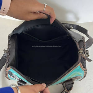 Sac de voyage en cuir de vachette artisanal de qualité supérieure, style western, nouveau, sac à main de voyage peint à la main pour femmes - Product Image 6