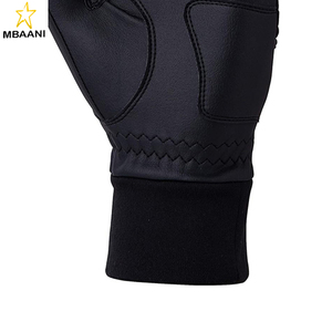 ถุงมือเบสบอลหนังสังเคราะห์แบบมีขนแกะ (ทั้งสองมือ) เสริมความแข็งแรง ซักได้ สีฝ่ามือสีดำ - Product Image 6