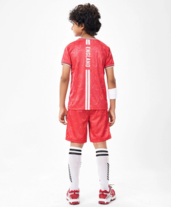 Conjunto de Camiseta y Pantalones Cortos de Fútbol Rojos para Niños, Uniforme Personalizado Sublimado para Equipos de Fútbol, Ropa Deportiva Transpirable para Niños, Jersey Juvenil - Product Image 3