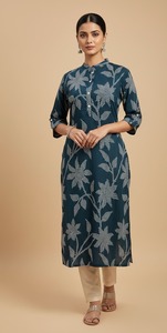 Kurti Moderno para Mujer, Estilo Kurta de Algodón con Estampado Floral y Minimalista para Verano, Disponible a Precio de Exportación - Product Image 3
