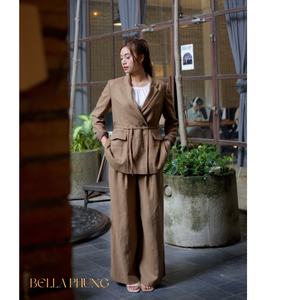 Blazer élégant et écologique pour femme, 100 % ramie vietnamienne avec doublure en coton, coupe décontractée, poches latérales à rabat avant, fabriqué avec soin - Product Image 5