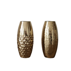 Ensemble tendance de deux vases à fleurs au design moderne, nouveaux vases décoratifs faits à la main, design simple, décoration pour la maison et l'hôtel - Product Image 5