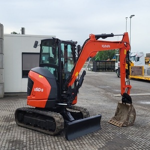 Mini-excavatrice puissante Kubota U-50-5 pour projets de construction, offrant des performances fiables et un fonctionnement hydraulique efficace - Product Image 1
