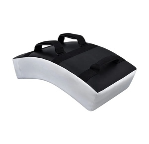 Protectores de Pierna Ajustables de Microfibra de Alta Resistencia para Entrenamiento de Muay Thai, Boxeo y Artes Marciales - Product Image 2