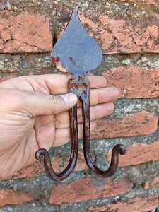 Gancho de Pared de Hierro Forjado a Mano, Gancho Doble Decorativo Vintage para Abrigos, Diseño Rústico de Hoja de Pala, Gancho Metálico para Batas, Decoración del Hogar - Product Image 5