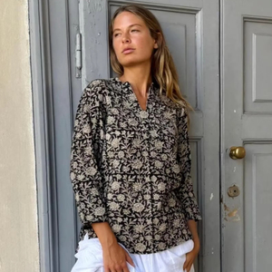 Blusa Boho de Algodón con Estampado Floral en Blanco y Negro para Mujer, Manga 3/4, Estilo Étnico, Informal y Ligera - Product Image 1