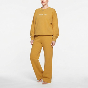 Conjunto Deportivo Personalizado para Mujer, Sudadera Holgada con Pedrería, Cuello Redondo, Manga Larga, Hombros Caídos, Pantalones Anchos de Felpa de Algodón - Product Image 2