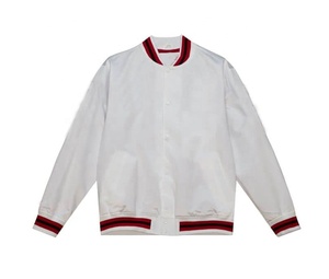 Veste universitaire de baseball en satin de polyester 100% personnalisée pour hommes de taille supérieure décoration de broderie Letterman College d'hiver décontractée - Product Image 3