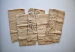 Nueva bufanda personalizada con estampado étnico al por mayor, bandana de algodón, seda y poliéster negra con logotipo. - Product Image 6