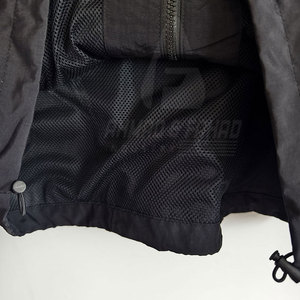 Conjunto corto de dos piezas con cortavientos para hombre, estilo moderno, ideal para el gimnasio, entrenamiento y uso diario. - Product Image 6