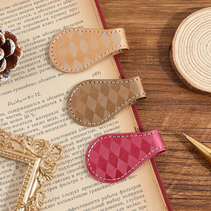 Personalized gift leather maple leaf <b>bookmark</b> with handcrafted maple leaf leather design for book lovers for sale in pakistan - Product Image 1