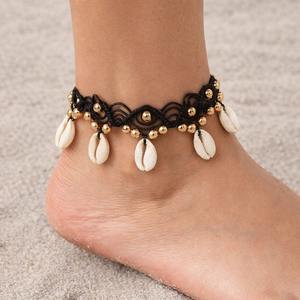 Chevillère en laiton macramé avec coquillages cauris, style bohème vintage pour femme, bijoux de plage - Product Image 2