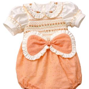 Mameluco de Burbuja con Volantes para Bebé Niña con Lazo Grande Color Durazno Naranja, Atuendo de Boutique para Bebés y Niños Pequeños - Product Image 1