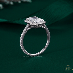 Bague solitaire de luxe en or 9k 10k 14k 18k avec diamant rectangulaire et rond couleur D VVS2 – Fournisseur en gros sur mesure - Product Image 3