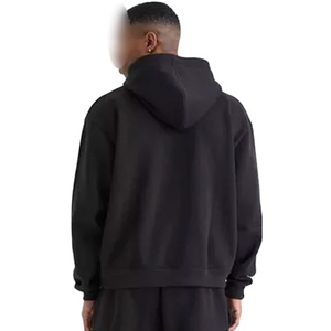 Ensemble de survêtement en molleton 100 % coton, personnalisé, à prix abordable, pour homme, avec lavage à la pierre, effet délavé à l'acide et impression DTG, comprenant un sweat à capuche court - Product Image 4