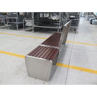 Banc modulaire avec accoudoir central de qualité supérieure, chaise de jardin et de parc, banc en bois respectueux de l'environnement