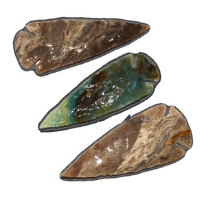Pointes de flèches en pierre polie naturelle à vendre Pointes de flèches en agate fantaisie sculptées Baguettes de massage pour souvenirs et cadeaux Vente en Europe - Product Image 2
