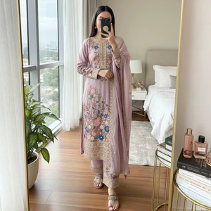 ชุดผ้าไหมผ้าไหมลาย plazzo & dupatta ชุดเสื้อผ้าสำหรับปาร์ตี้ดีไซน์ใหม่ - Product Image 1