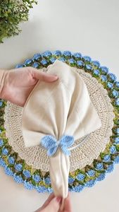 Elegante y Delicado Anillo para Servilletas de Ganchillo con Lazo Azul, Hecho a Mano con Cuentas Plateadas, Decoración de Mesa para Bodas y Fiestas - Product Image 2