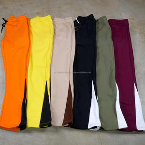 กางเกงวอร์มผ้าคอตตอนน้ำหนักเบาพิมพ์ลายแบบเรียงซ้อนกันสำหรับผู้ชาย - Product Image 1