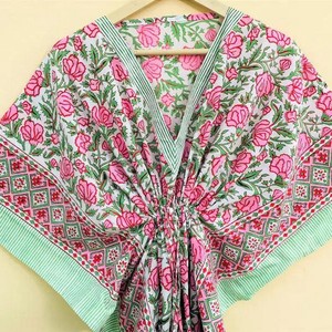 Robe décontractée pour femme en coton imprimé floral, col en V, coupe ample, taille à cordon, longueur genou, idéale pour l'été - Product Image 2