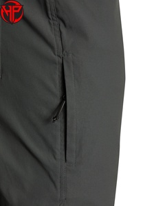 เสื้อแจ็คเก็ตผู้ชายแบบยาวกันน้ำ น้ำหนักปานกลาง ผ้า softshell ระบายอากาศได้ดี ยืดหยุ่น สวมใส่สบาย เหมาะสำหรับกิจกรรมกลางแจ้ง เดินป่า  รับสกรีนโลโก้ AeroMove - Product Image 5