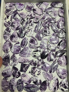 พลอยธรรมชาติ ทริมูร์ติ เจมส์ คัมเมอร์ไรต์ คาโบชอง ขายส่ง |   พลอยสีม่วงหายาก รูปทรงผสม ขนาด 15-40 มม. คุณภาพสูง สำหรับทำเครื่องประดับ - Product Image 3