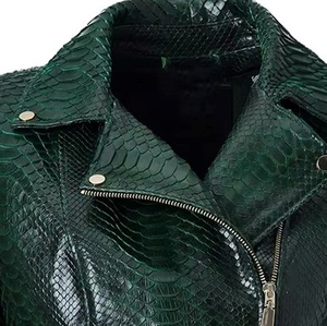 Veste de moto d'hiver en cuir PU vert effet peau de serpent SEAMER WEAR, col rabattu, fermeture éclair, manches longues - Product Image 1