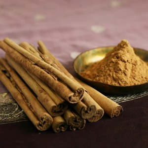 Corteza de Canela Profesionalmente Seleccionada con Apariencia Atractiva y Esencia de Sabor Intenso para Exportación - Product Image 4