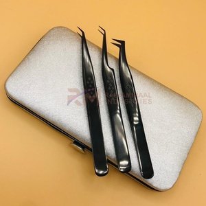 Pince à épiler pour extensions de cils en acier inoxydable noir RMI, pointe lisse 10 mm, antistatique, emballage en boîte cartonnée, étui magnétique - Product Image 3