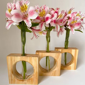 Jarrón de Diseño Moderno Hecho a Mano en India, Decoración Ligera para Mesa y Sala de Estar, Regalo para el Día de la Madre - Product Image 1