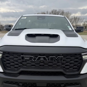 Camioneta Ram 1500 RHO 2026 Deluxe Premium con Navegación, Tracción en las 4 Ruedas, Transmisión Automática y Asientos de Cuero - Product Image 1