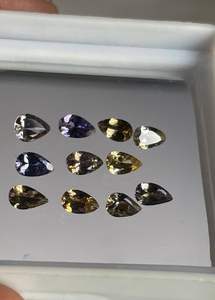 Lote de tanzanita natural facetada sin calentar de 3x5 mm. Tanzanita suelta con corte de pera. - Product Image 3