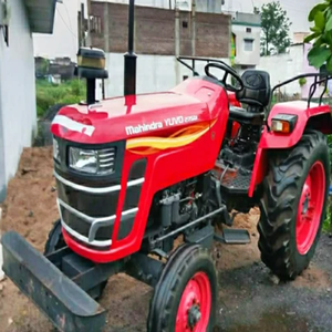 Tracteur Mahindra 4x4 d'occasion durable pour travaux agricoles, moteur diesel haute puissance, performance efficace, adapté au labourage - Product Image 3