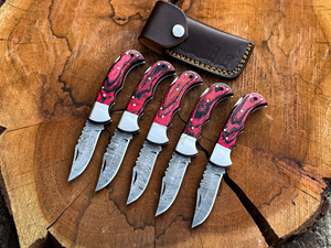 Juego de Cuchillos de Caza de Acero de Damasco Hechos a Mano, 5 Piezas, Mango Rojo, Hoja de Punta Caída, Cuchillo Utilitario de Filo Recto, Funda de Cuero - Product Image 1
