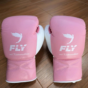 Guantes de Boxeo de Piel Premium Fly, Superventas, con Logotipo Personalizado, Ligeros, Transpirables, que Absorben la Humedad, con Cierre de Gancho y Bucle - Product Image 6
