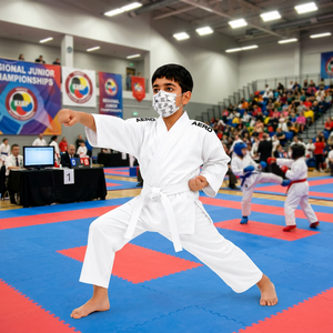 AERO Kids Karate Gi Blanco, Corte Regular, 100% Algodón, Ropa Duradera para Artes Marciales, Niños, Logotipo Personalizado, Cinturón Blanco, Manga Izquierda - Product Image 6