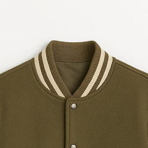 Nouvelle édition – Blouson universitaire en tissu de laine pour femme avec manches en cuir – Vente directe – Blousons universitaires boutonnés pour femme - Product Image 3