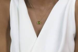 Collar con Colgante de Peridoto Verde Facetado en Plata de Ley 925 con Engaste de Bisel, Joyería Fina para Bodas, Fiestas y Aniversarios - Product Image 3