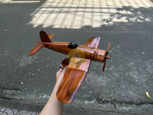 โมเดลเครื่องบินไม้ งานฝีมือไม้เนื้อแข็ง ทนทาน สำหรับตกแต่งและเป็นของที่ระลึกจากเวียดนาม - Product Image 4