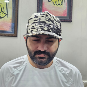 Gorra de béisbol de cuero vacuno con pelo, negra y blanca, estilo western con estampado de vaca, tipo trucker - Product Image 2