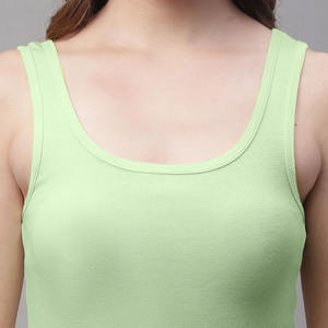 Débardeur décontracté d'été pour femme, col en V, vert clair, en tissu molletonné côtelé doux, coupe confortable, lavable, avec logo frontal - Product Image 4