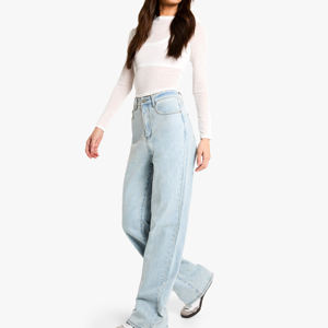Jeans en denim à jambes larges pour femmes de qualité supérieure, design tendance, fermeture éclair, prix abordable - Product Image 5