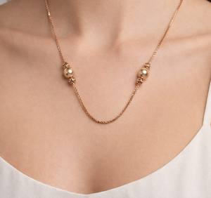 Elegante Collar Revalia VMG3 con Cadena de Caja Chapada en Oro de 18K y Perlas Blancas, Joyería Certificada para Uso Diario, Regalo para Mujer - Product Image 2