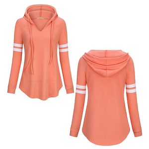 Sweat-shirt à capuche en corail à manches longues avec rayures blanches sur les manches, coupe décontractée, pull tricoté 100% coton anti-boulochage doublé pour homme - Product Image 1