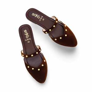 <b>Brown</b> Casual CL1873 Mule <b>Clogs</b> & Mules - Product Image 1